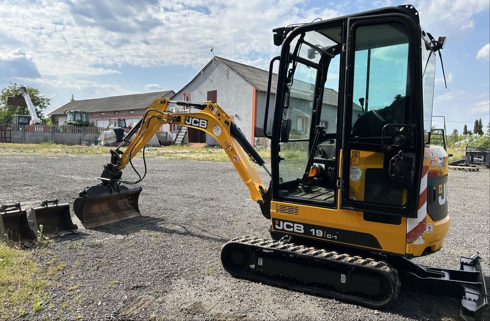 Sprzedam minikoparkę JCB 19c1 2020rok