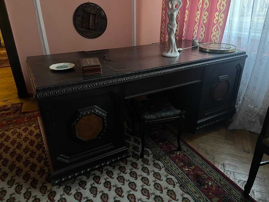 piękne oryginalne biurko piękna biblioteczka