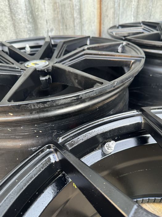 Диски 5/130r20 porche panamera audi vw різно широкі