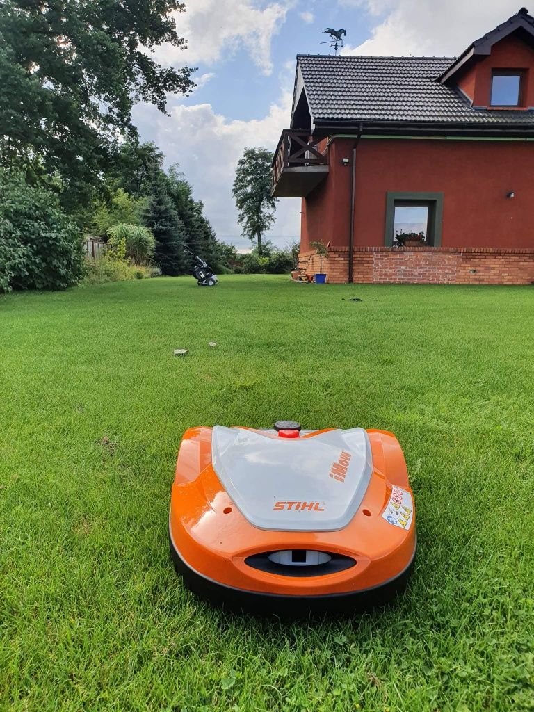 Sprzedaż i montaż robotów koszących STIHL/STIGA