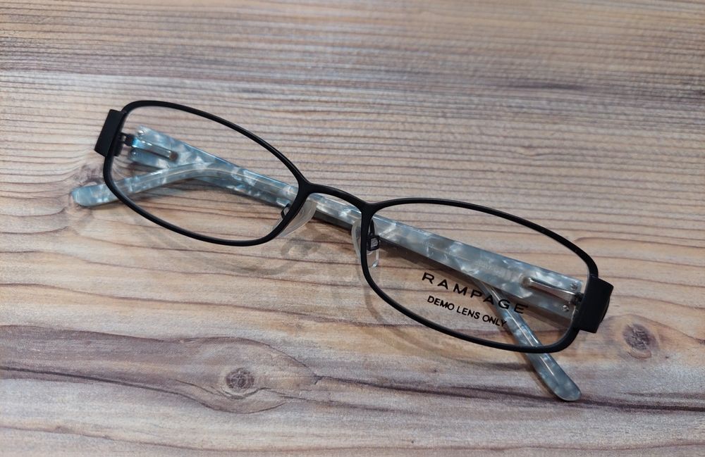 Женские узкие черные оправы с мраморными заушниками R102 от Rampage!