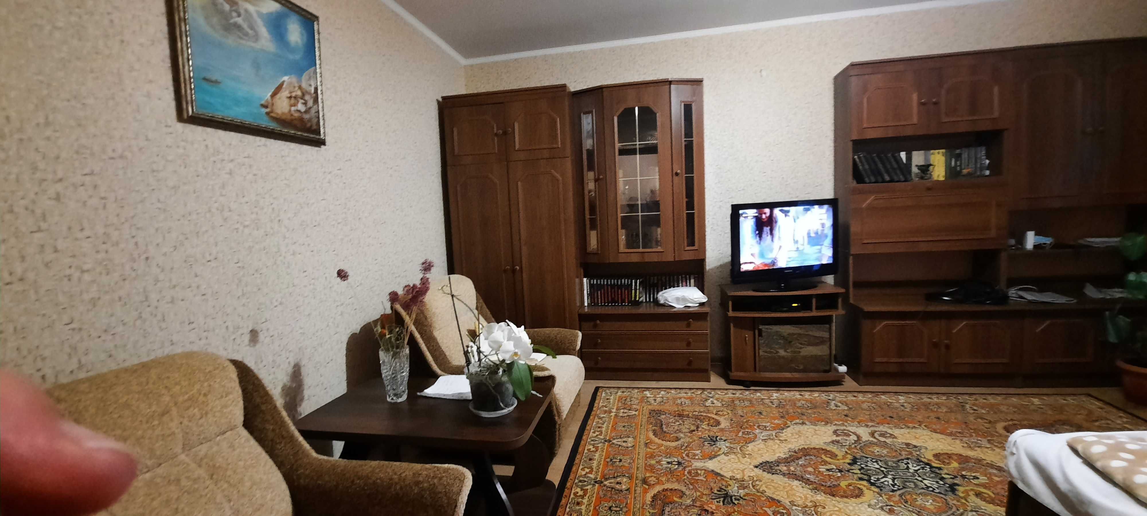 1-ка з ремонтом, Кущівка. Вільна!!!