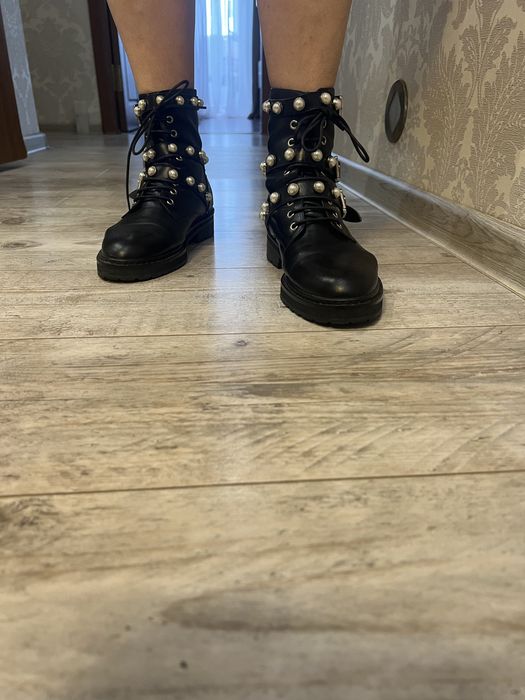 Ботинки шкіряні Givenchy