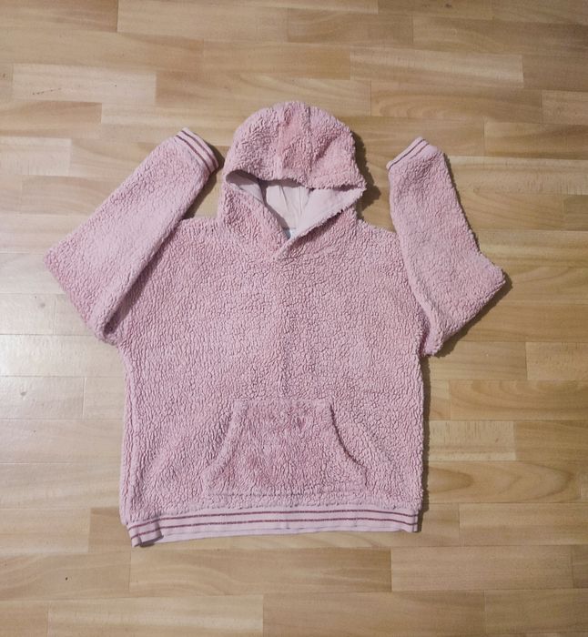 Породам теплую меховую кофту для девочки подростка р 158-160