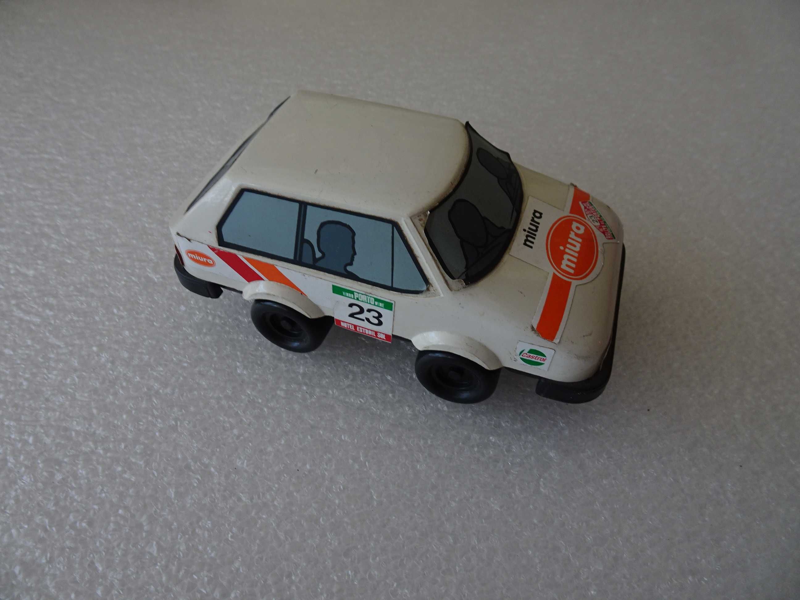 Antigo carro Dinamização - Made in Portugal