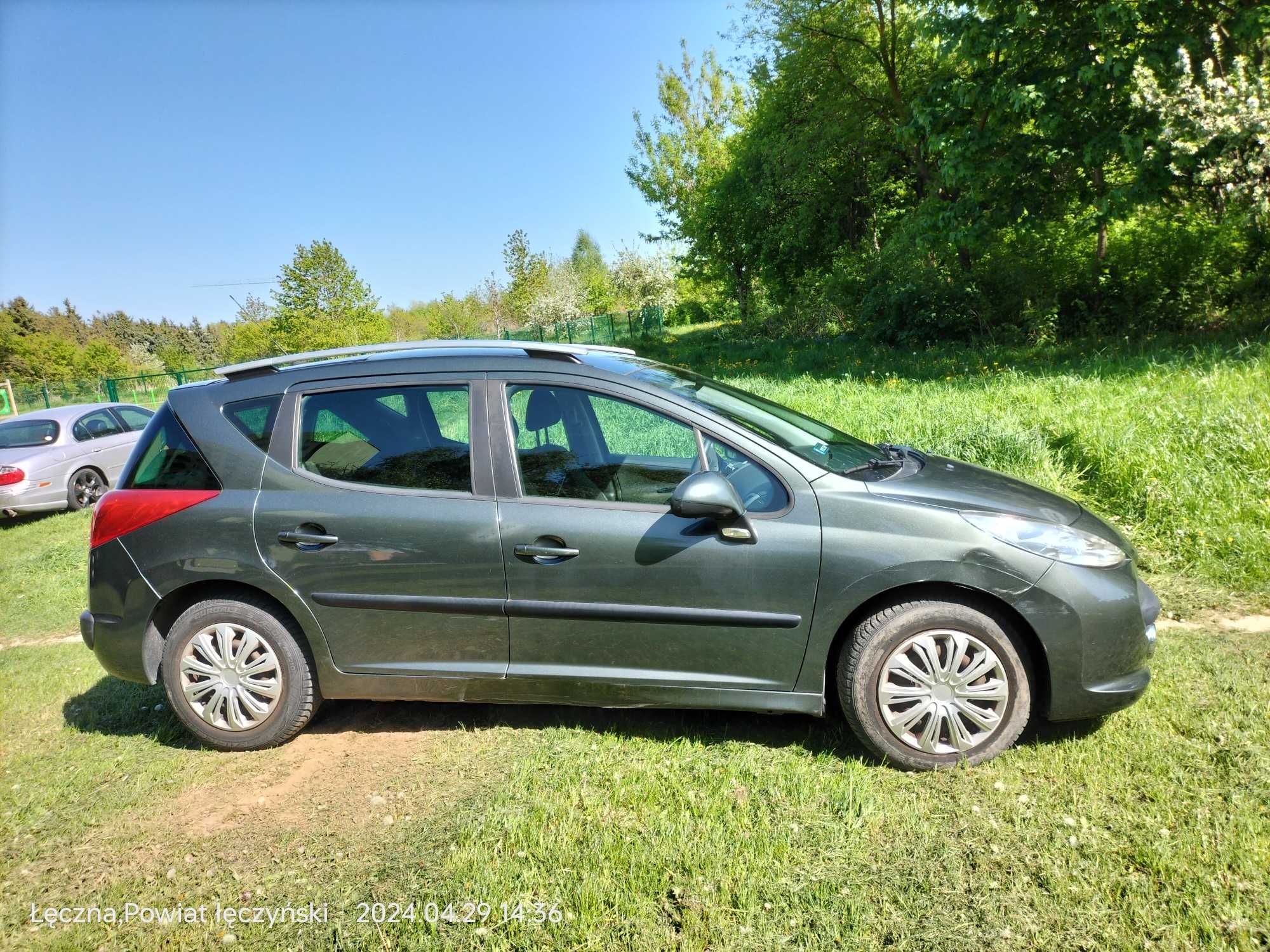 Peugeot 207 SW panorama