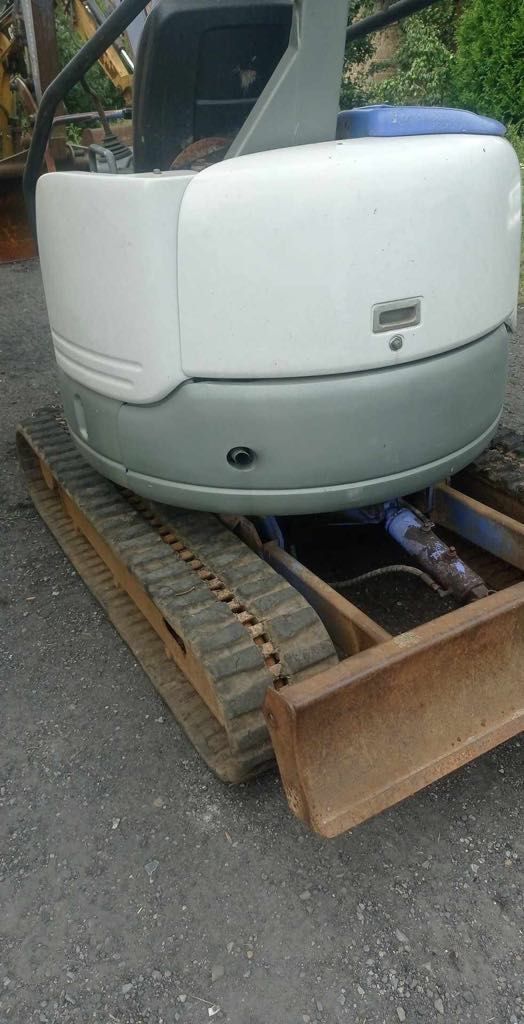 Minikoparka mitshubishi mm20cr z 2005 rok