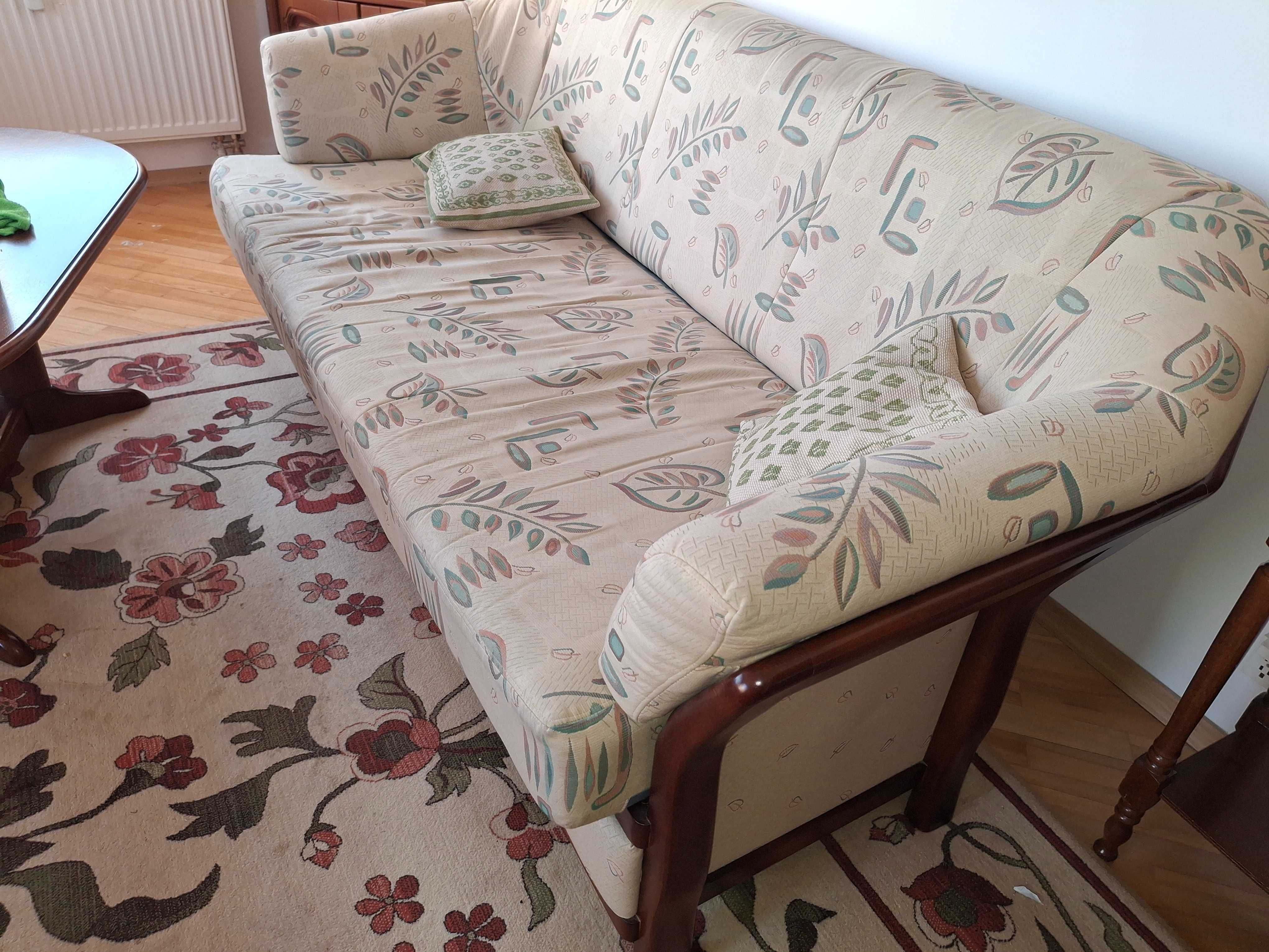 Sofa do siedzenia i 2 fotele