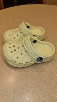 Продам crocs розмір 12,5 см