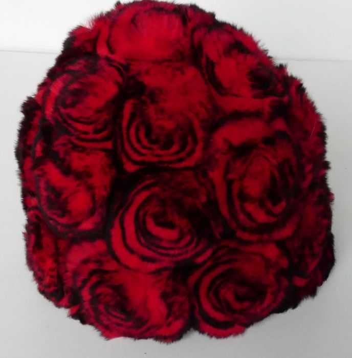 Elegancka piękna zimowa czapka Nowa