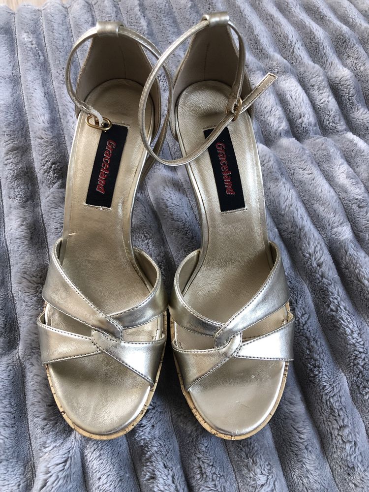 Buty damskie sandały skórzane Deichmann