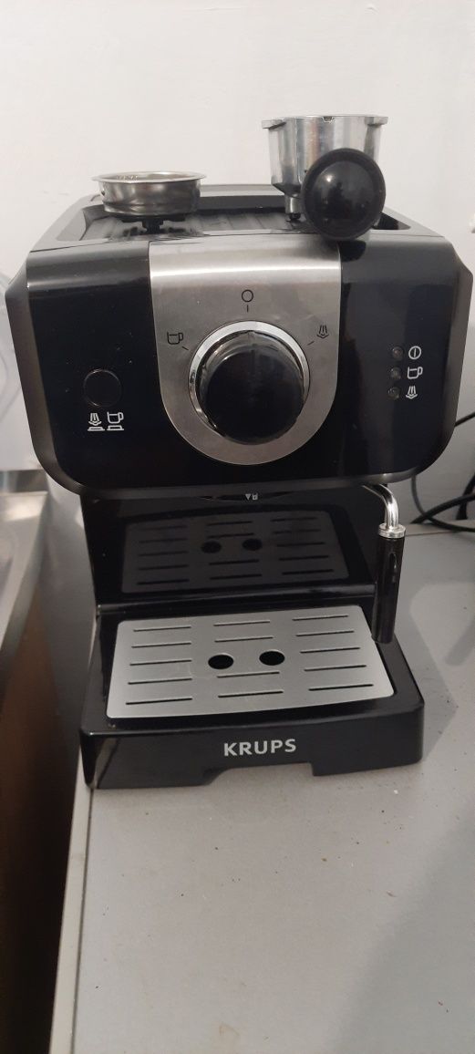 Ekspres kolbowy Krups Opio XP3208