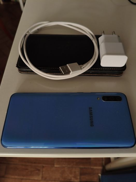 Samsung A70 128GB - Impecável  + Acessórios Originais