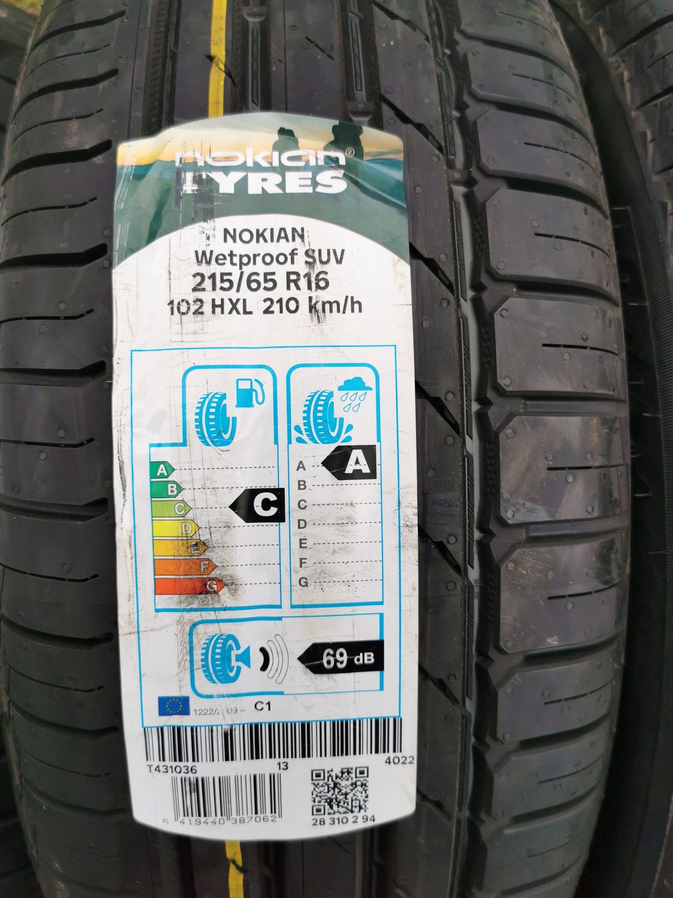 Opony Nokian WETPROOF SUV 215/65 R 16 102H XL