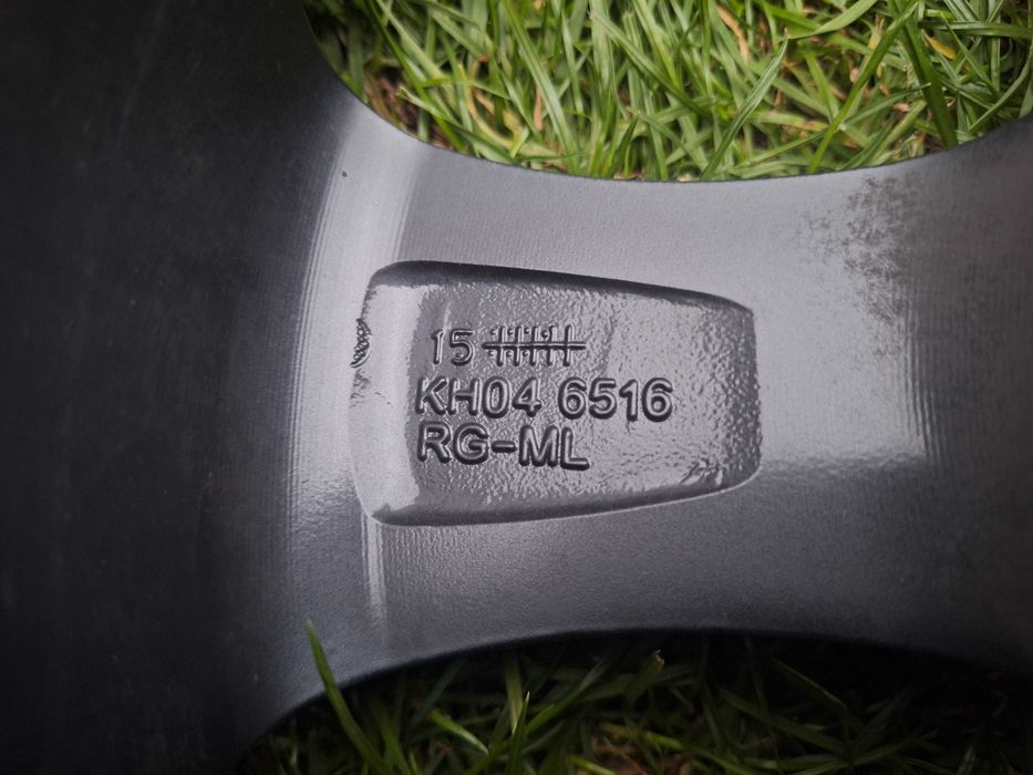 4 Felgi aluminiowe rozstaw 5x114.3,Hyundai Ix35, czarny mat.16 Cali