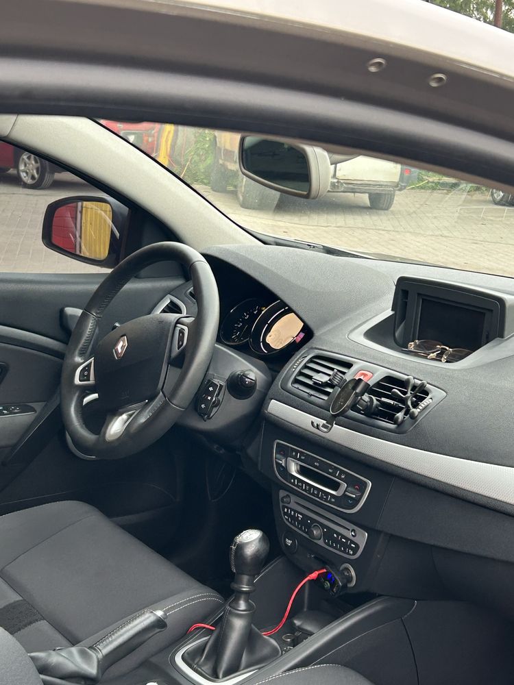 Renault megane 1.5 coupe