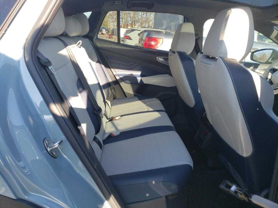 2023 VOLKSWAGEN id.4 pro plus в дорозі