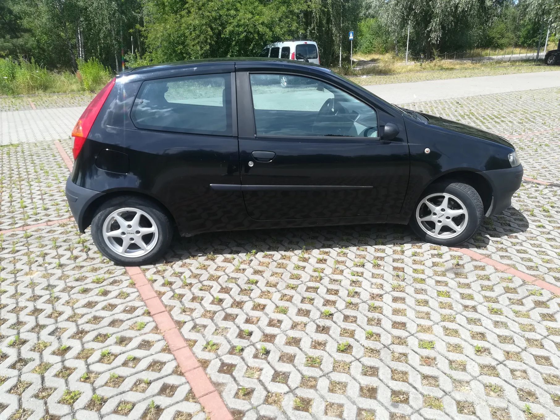 Fiat Punto Fiat Punto 2 II 1.2 8v 60km wspomaganie opłaty