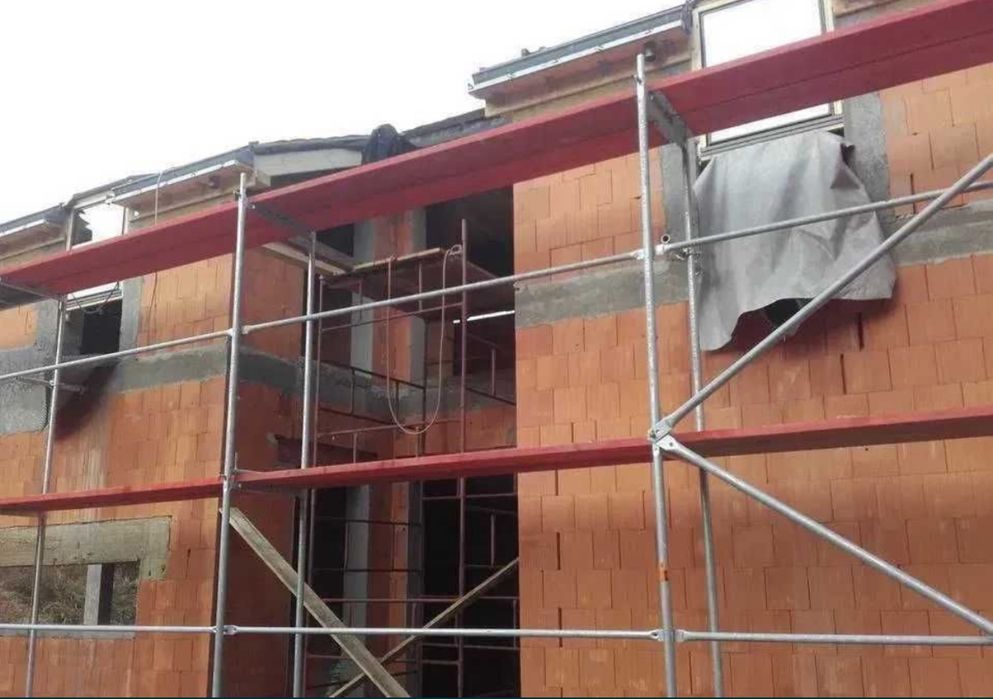 Wynajem, wypożyczenie rusztowań, drabiny dekarskie, osuszacze, młoty