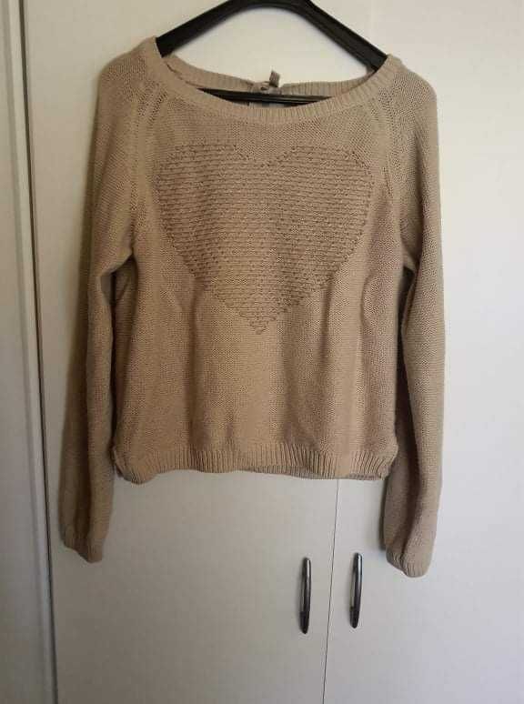 Beżowy sweter serce Only XS