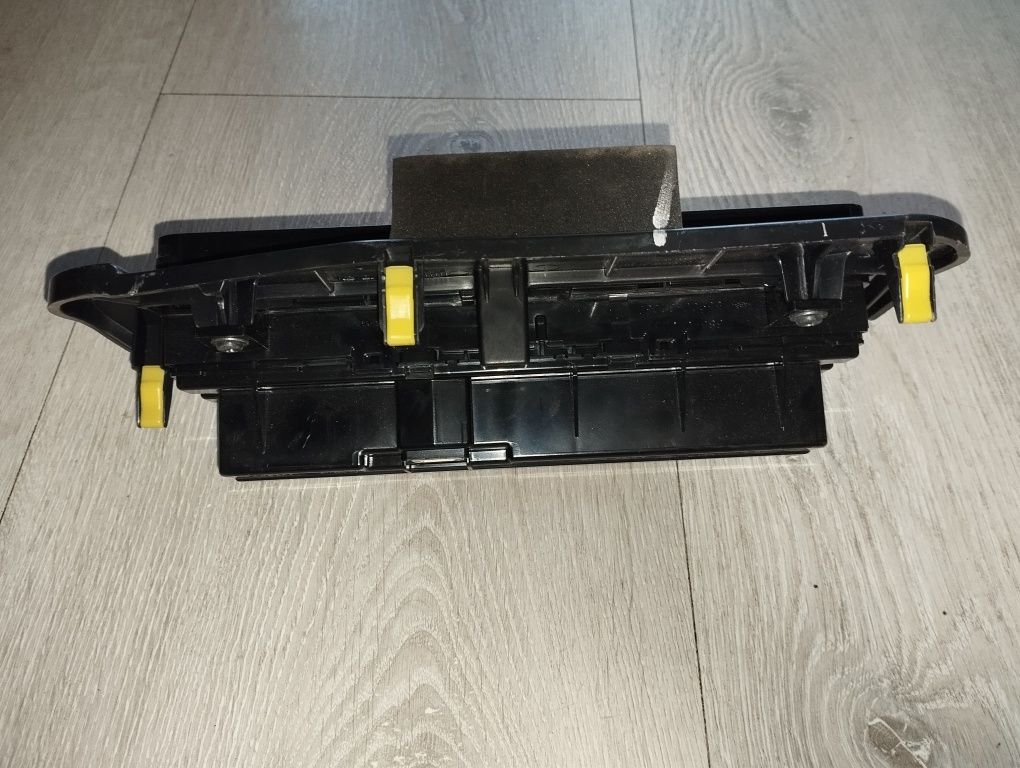 Panel klimatyzacji Toyota Auris II 2 ]1