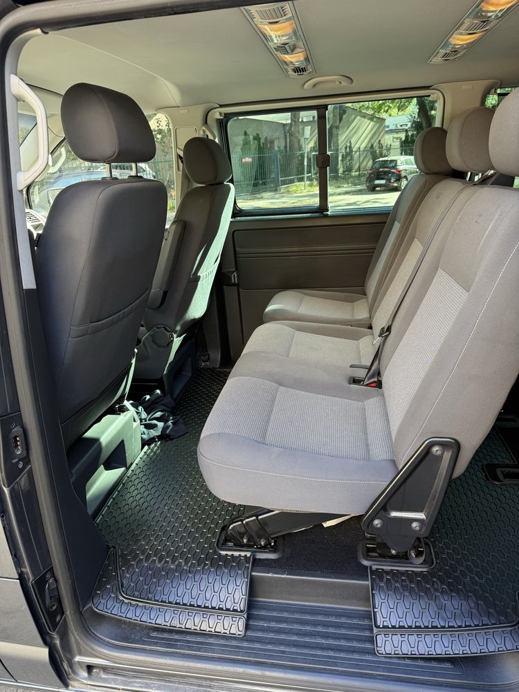 Volkswagen Transporter T5 Caravelle