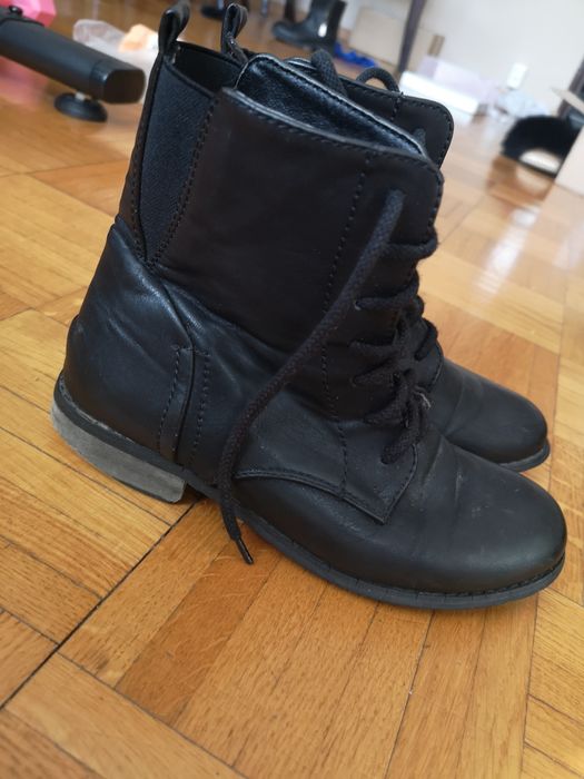 Czarne botki wiązane Jenny Fairy