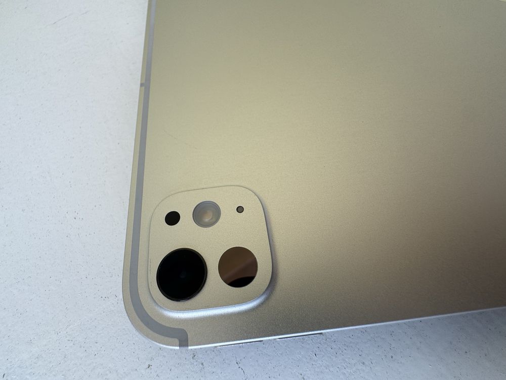 Ipad m4 pro 13 5g