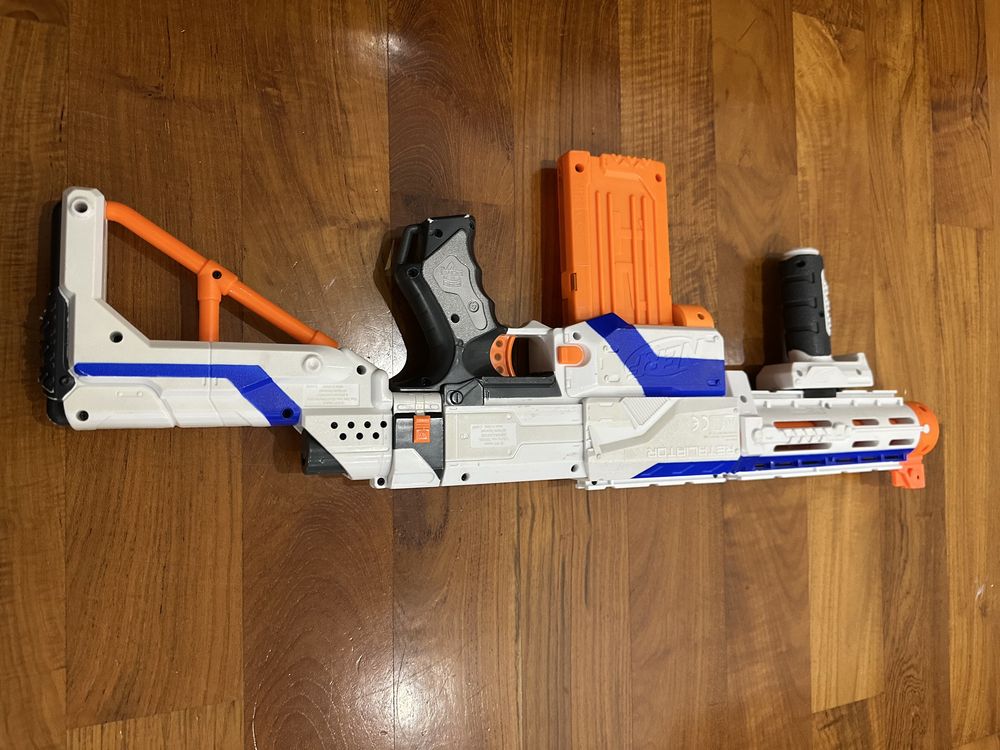 Nerf retaliator, magazynek, naboje .