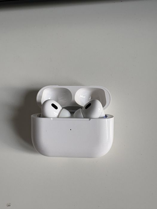 AirPods 2 Pro Apple