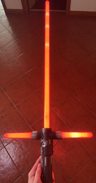 Star Wars Force FX Elite Supreme Leader Kylo Ren Lightsaber