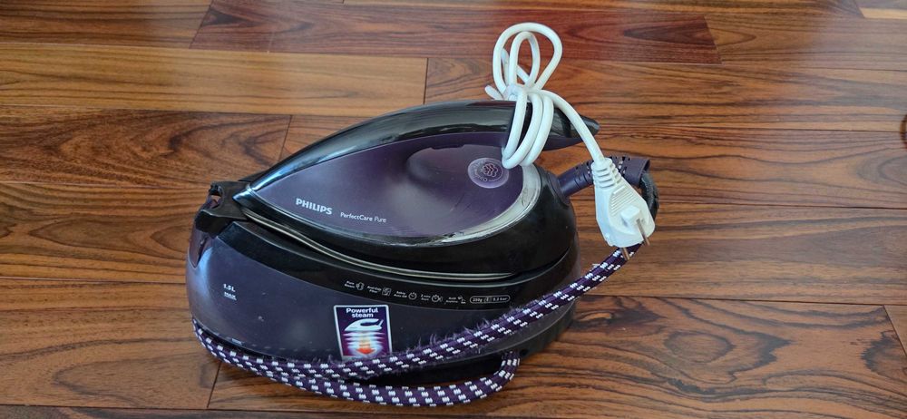 Philips stacja parowa GC7640