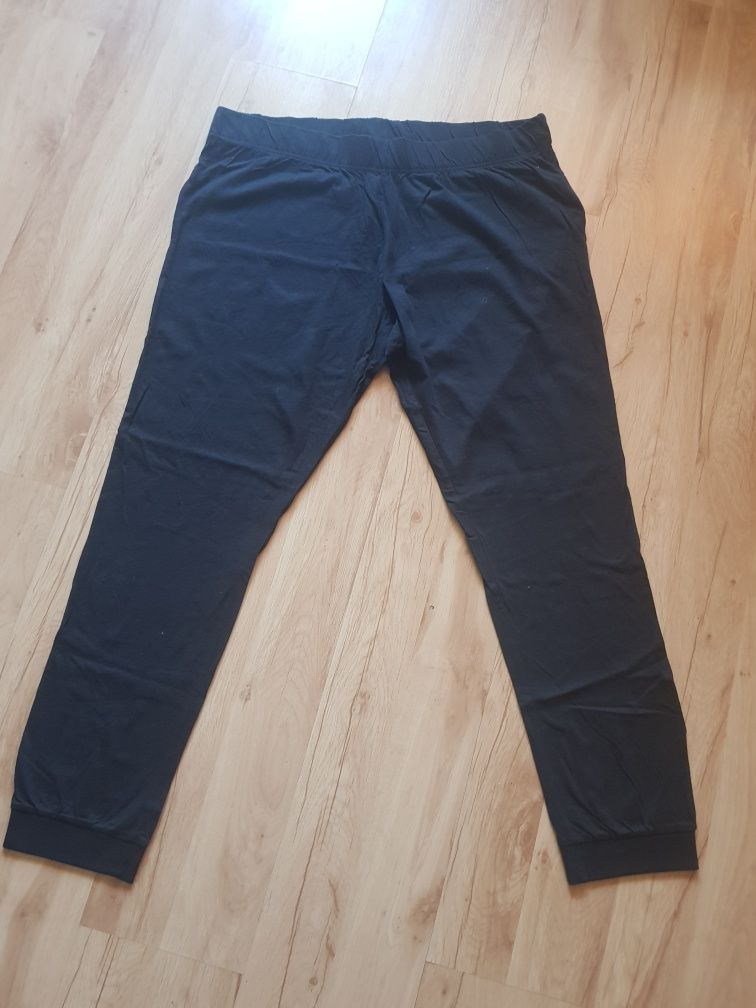 Nowe  spodnie  męskie od piżamy Batman rozmiar XXL/ 3XL