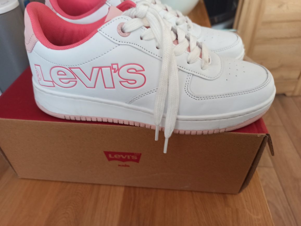 Buty sportowe Levi's