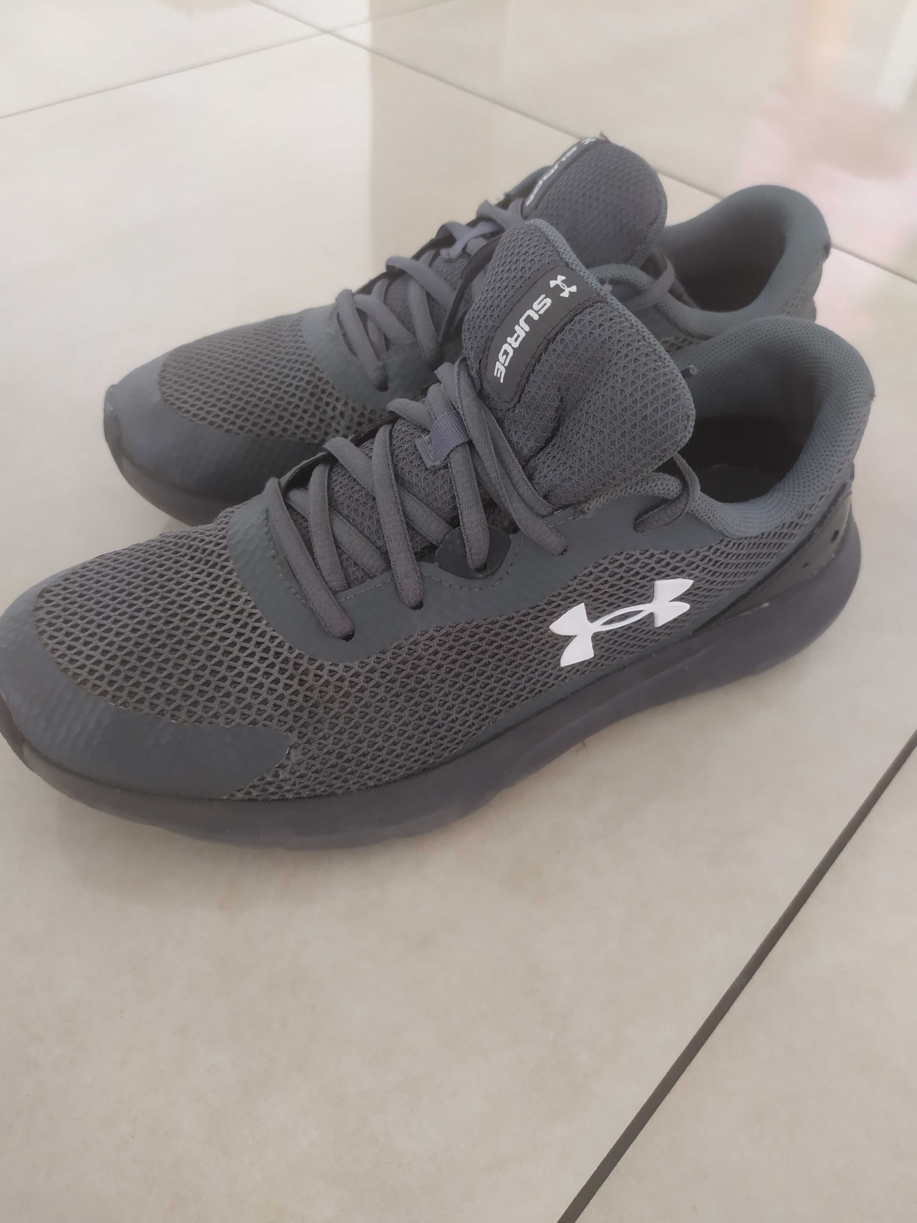 Buty Under Armour r.40