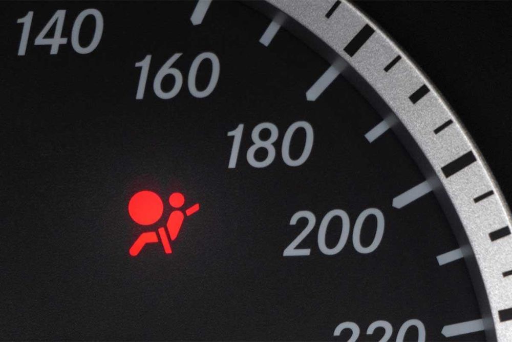 Видалення помилки AirBag відновлення безпеки (Дарницька пл., 4Колеса)