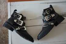 r. 39 ASOS skóra naturalna czarne botki buty motocyklowe klamry