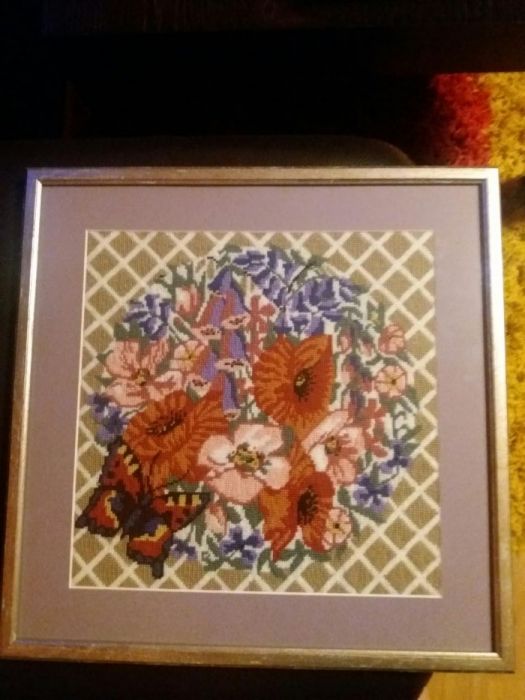 Obraz ręcznie wyszywany haft kwiaty