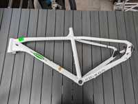 POISON poziome haki PASEK gates 48 cm R17