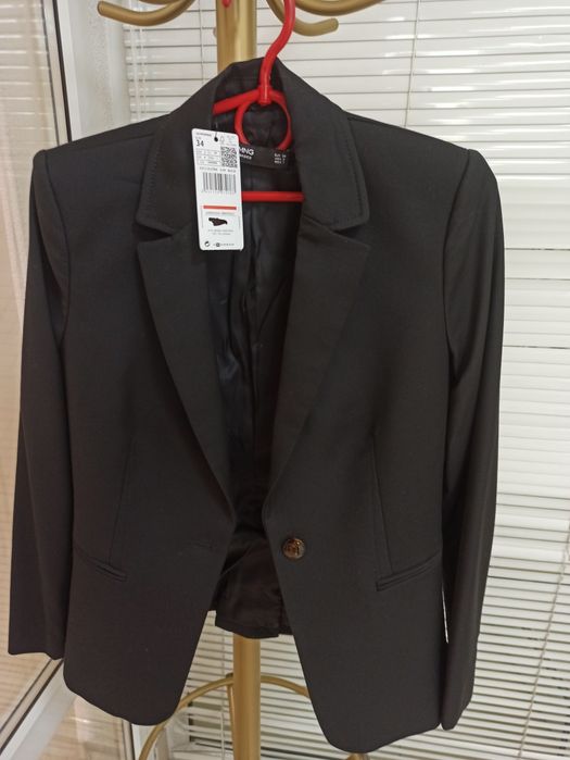 Новий чорний жіночій піджак Я