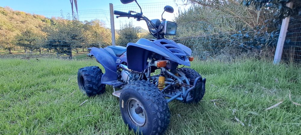 Moto 4x4 AtV 200