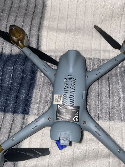 Квадрокоптер Hubsan H501m x4 air basic edition