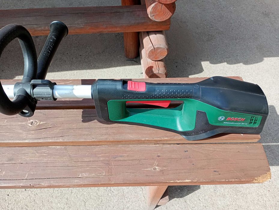 Podkaszarka akumulatorowa Bosch 36v + aku 2Ah + ładowarka