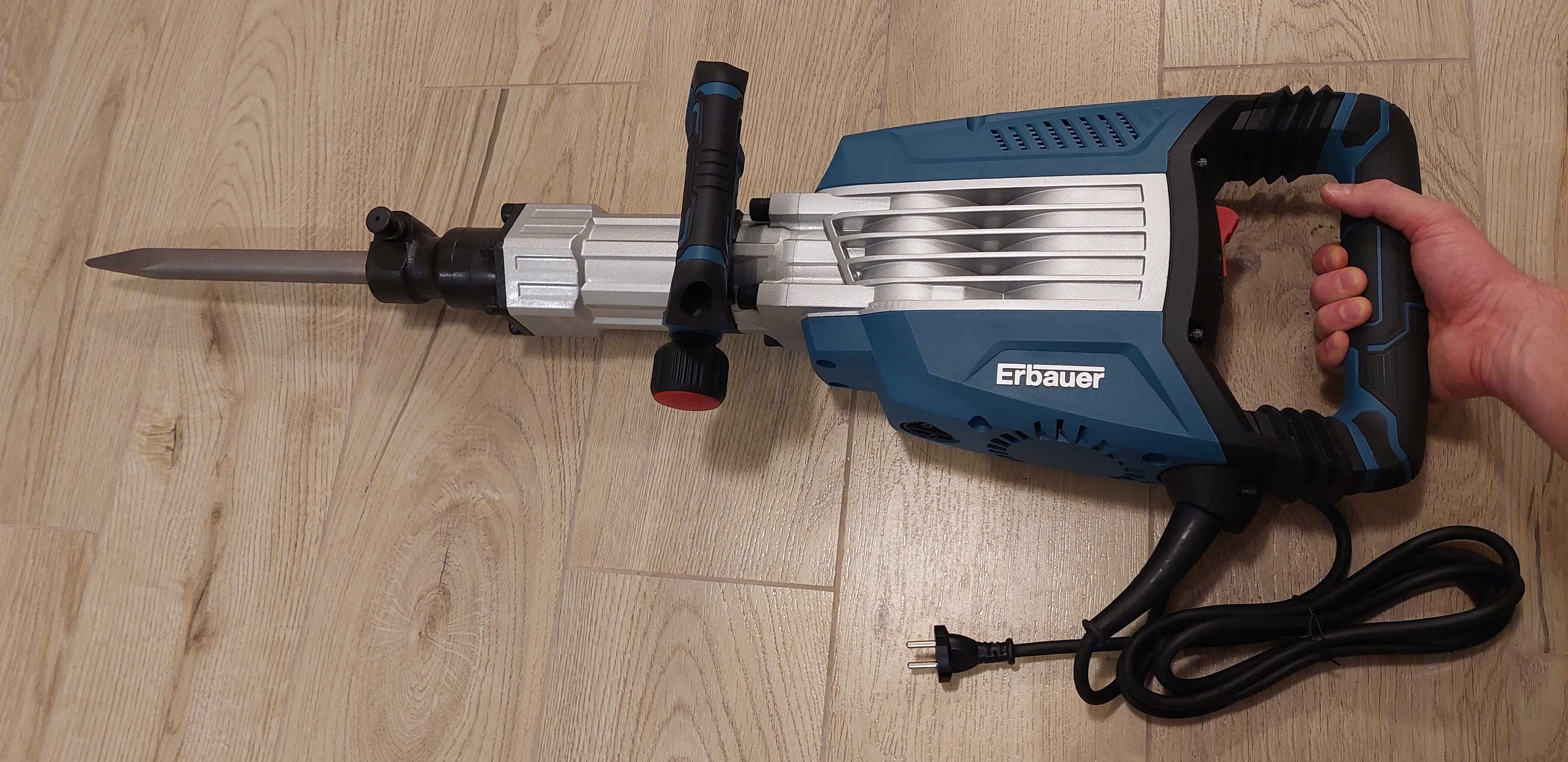Młot wyburzeniowy kujący z dłutami Erbauer moc aż 45J 1750W wynajem