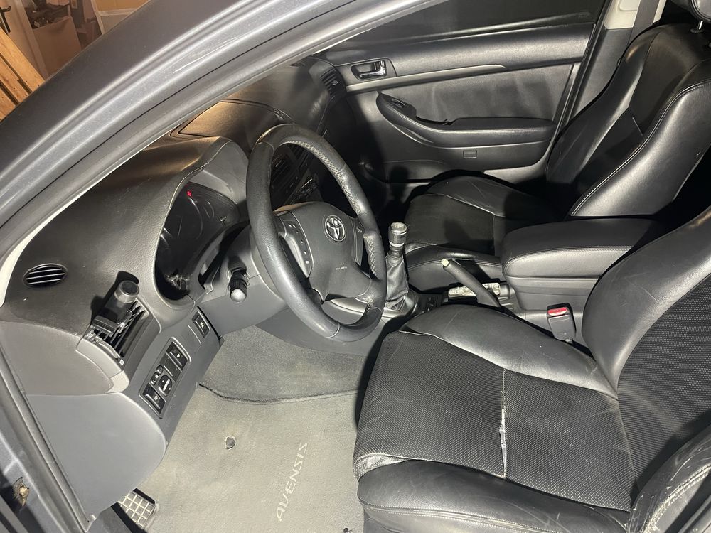 Toyota Avensis 2.2 D-Cat 177cv (selo 72€)