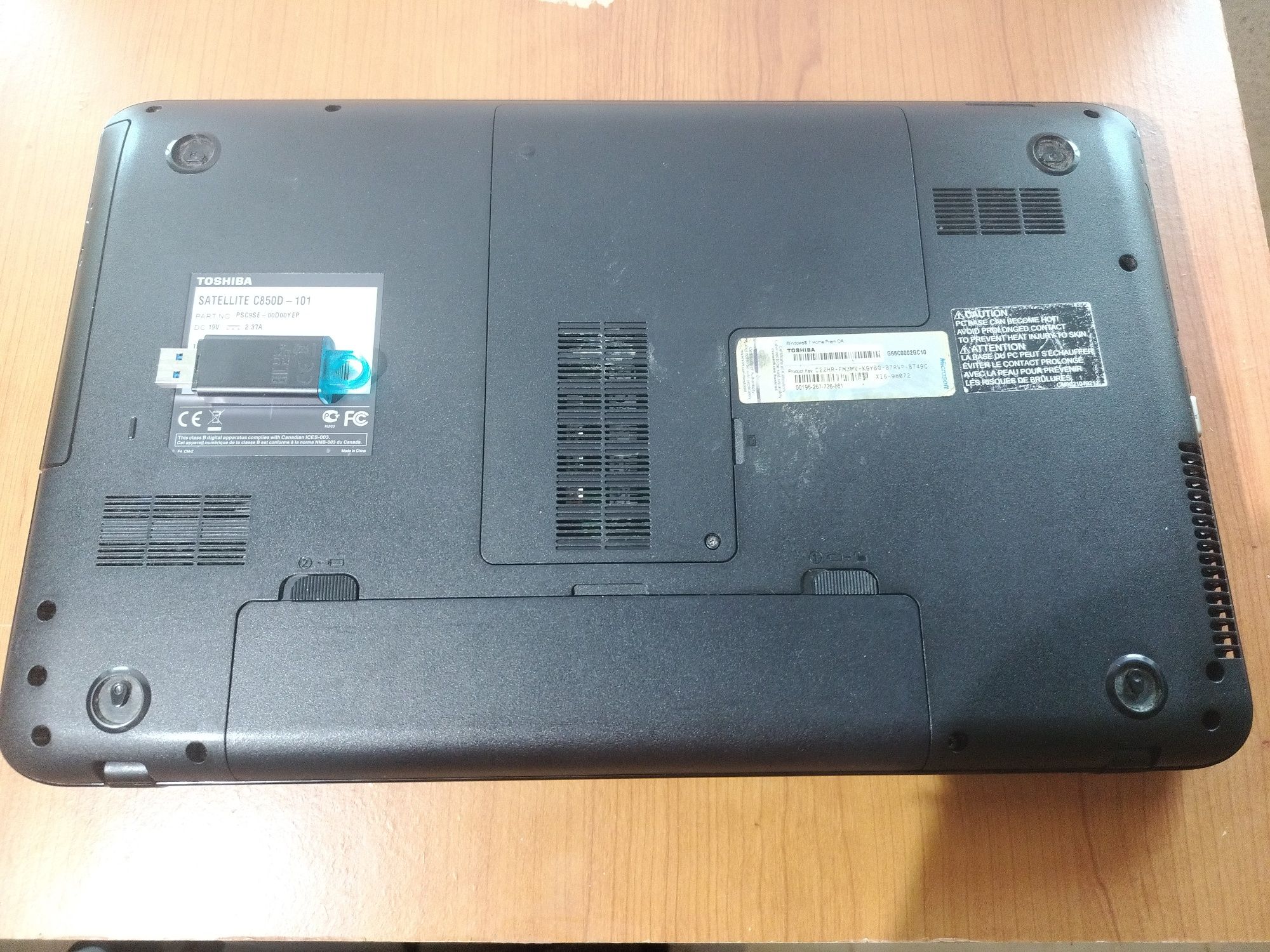 Toshiba Satellite C850D-101