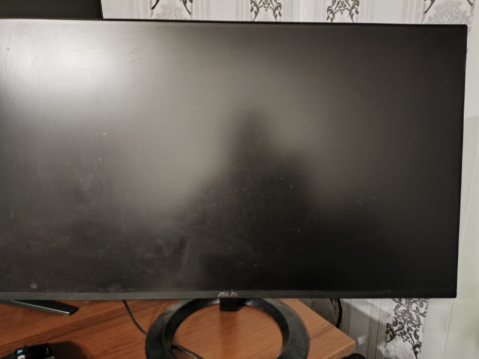 Продам Asus VZ24EHE