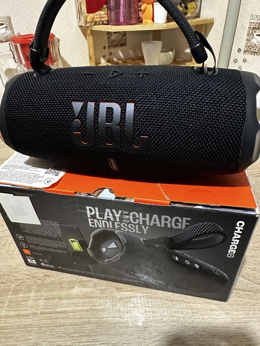 JBL CHARGE 6 портативная колонка