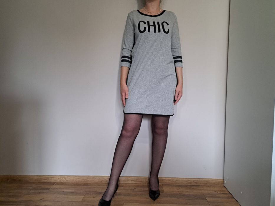 Dresowa sukienka