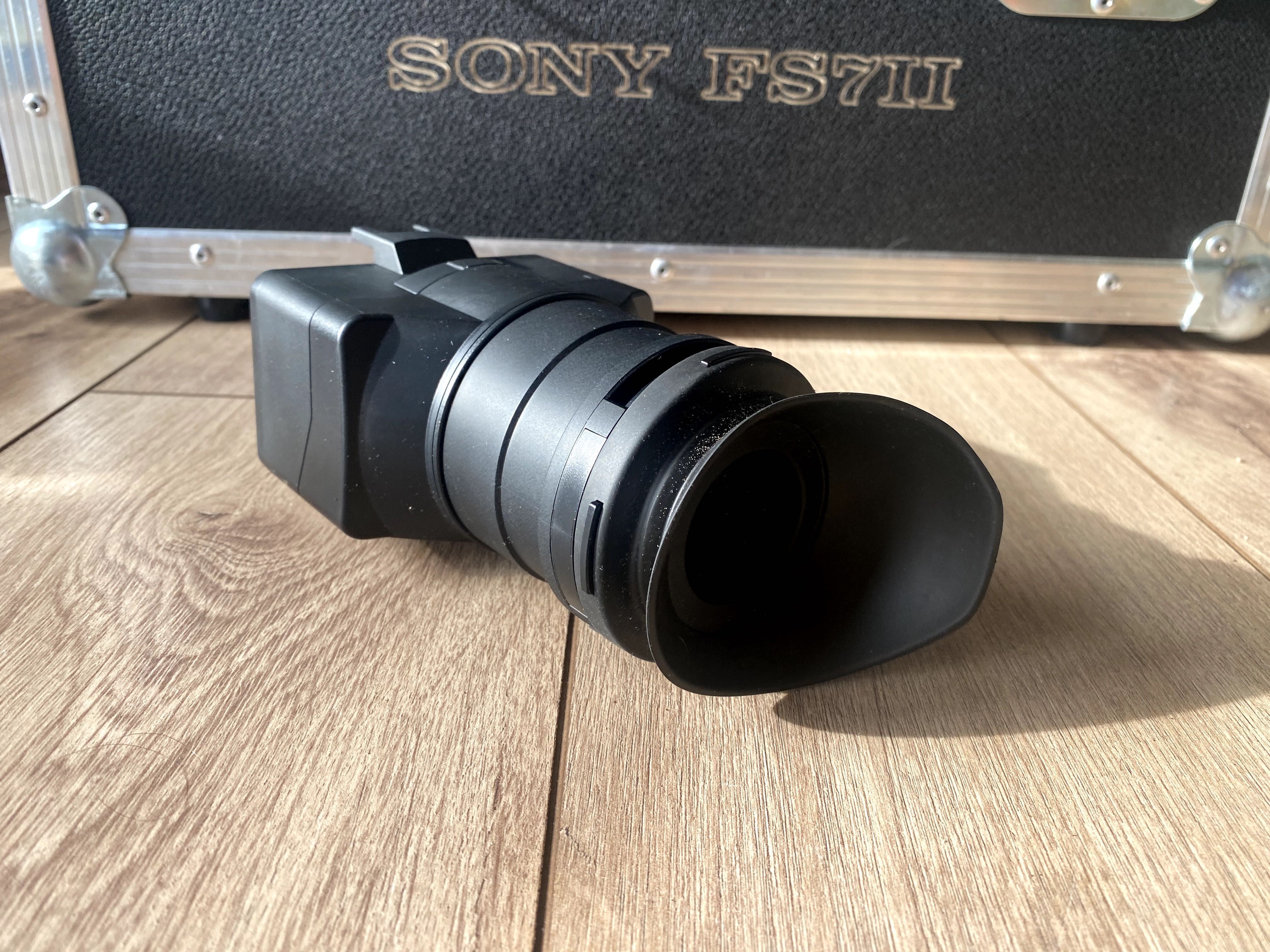 Kamera Sony FS7 II z akcesoriami i obiektywem